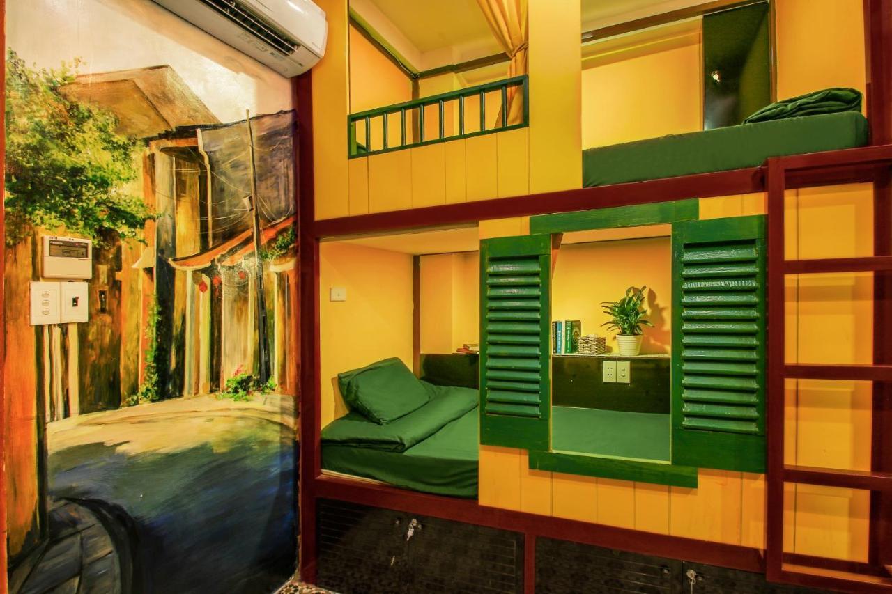 Grandma Lu'S Saigon Bui Vien Hostel Ho Chi Minh City Exterior photo